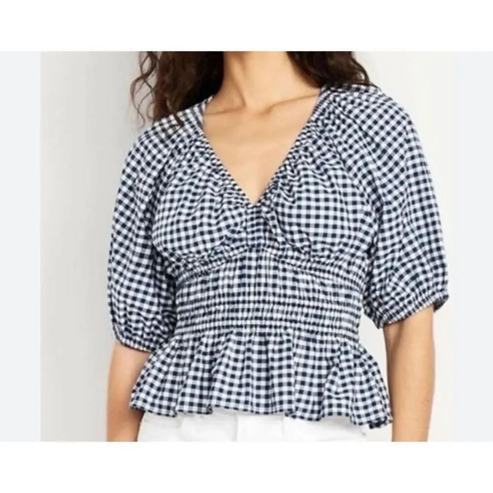 Old navy women’s blue and white Smocked gingham top XXL T